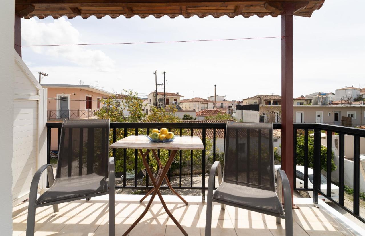 Tsimiklis Apartments ฟีนีคุนตา ภายนอก รูปภาพ